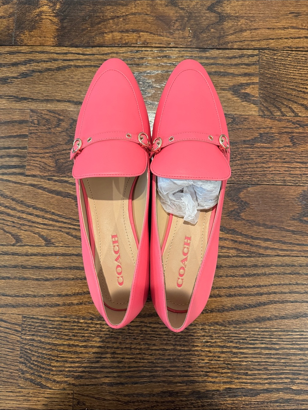 NWOB Coach Coral Pink Leather Loafers with Gold Hardware - Picture 1 of 4